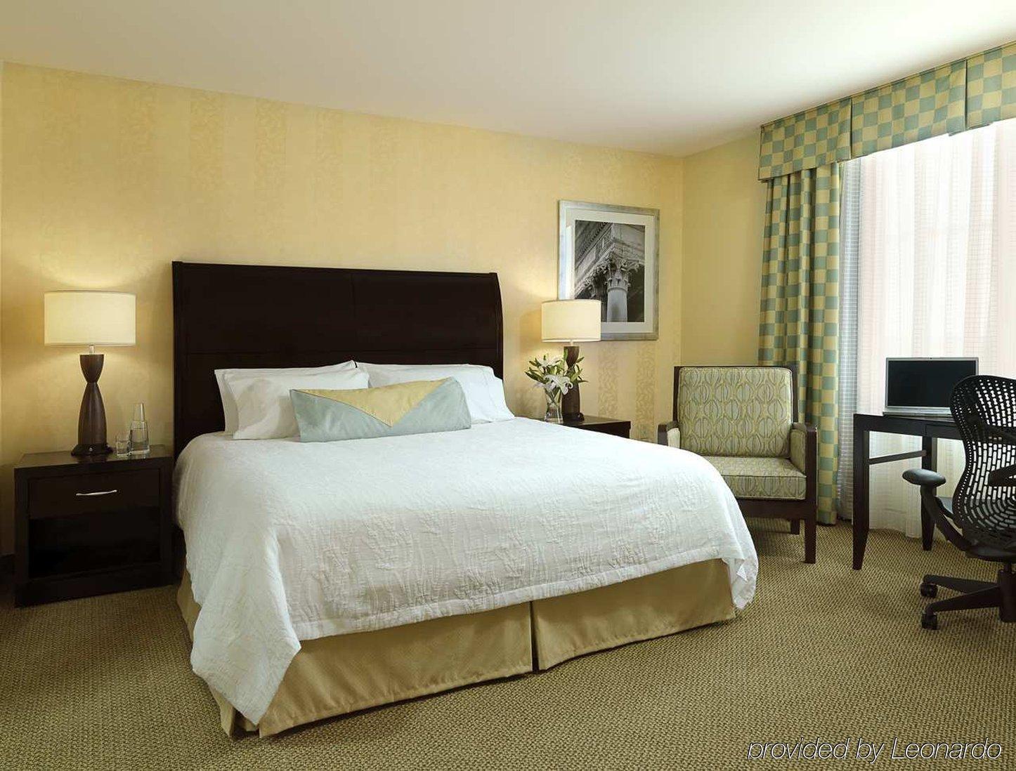 Hilton Garden Inn Jackson Downtown Rum bild